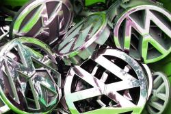 Η Μέρκελ «καταδικάζει» σε βαρύτερες αποζημιώσεις τη VW
