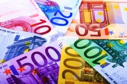 Ενεργειακές αναβαθμίσεις στη συμφωνία για αστικές επενδύσεις 55 εκατ. ευρώ μεταξύ της ΕΤΕπ και του δήμου Αθηναίων