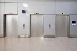 Πρόταση ΠΟΜΙΔΑ προς ΥΠΑΝ για διπλή παρέμβαση στους ανελκυστήρες