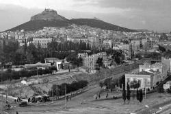 Επίσκεψη στο ακάλυπτο τμήμα του Ιλισού στο κέντρου της Αθήνας από τον Υφυπουργό Περιβάλλοντος Γιώργο Δημαρά