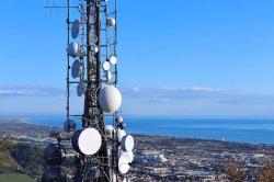 Στροφή των επενδυτών σε τηλεπικοινωνιακές υποδομές