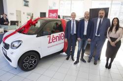 Ένα ηλεκτροκίνητο αυτοκίνητο Smart το κορυφαίο δώρο της ZeniΘ με αφορμή τα 20 χρόνια της