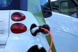 Ιταλία: Πάνω από 89% οι πωλήσεις των ηλεκτρικών αυτοκινήτων