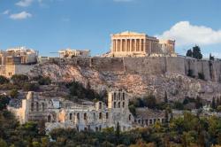 Ουσιαστικά μέτρα για την προστασία της περιοχής της Ακρόπολης ζητούν 36 βουλευτές του ΣΥΡΙΖΑ