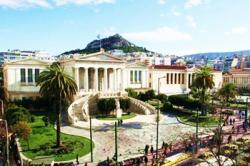 Τριάντα χρόνια «λίφτινγκ με... μακέτες» στην Αθήνα
