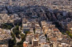 Οι εταιρείες ακινήτων ετοιμάζονται να «σαρώσουν» το Χρηματιστήριο Αθηνών